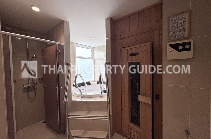 Condominium in Rama 9 